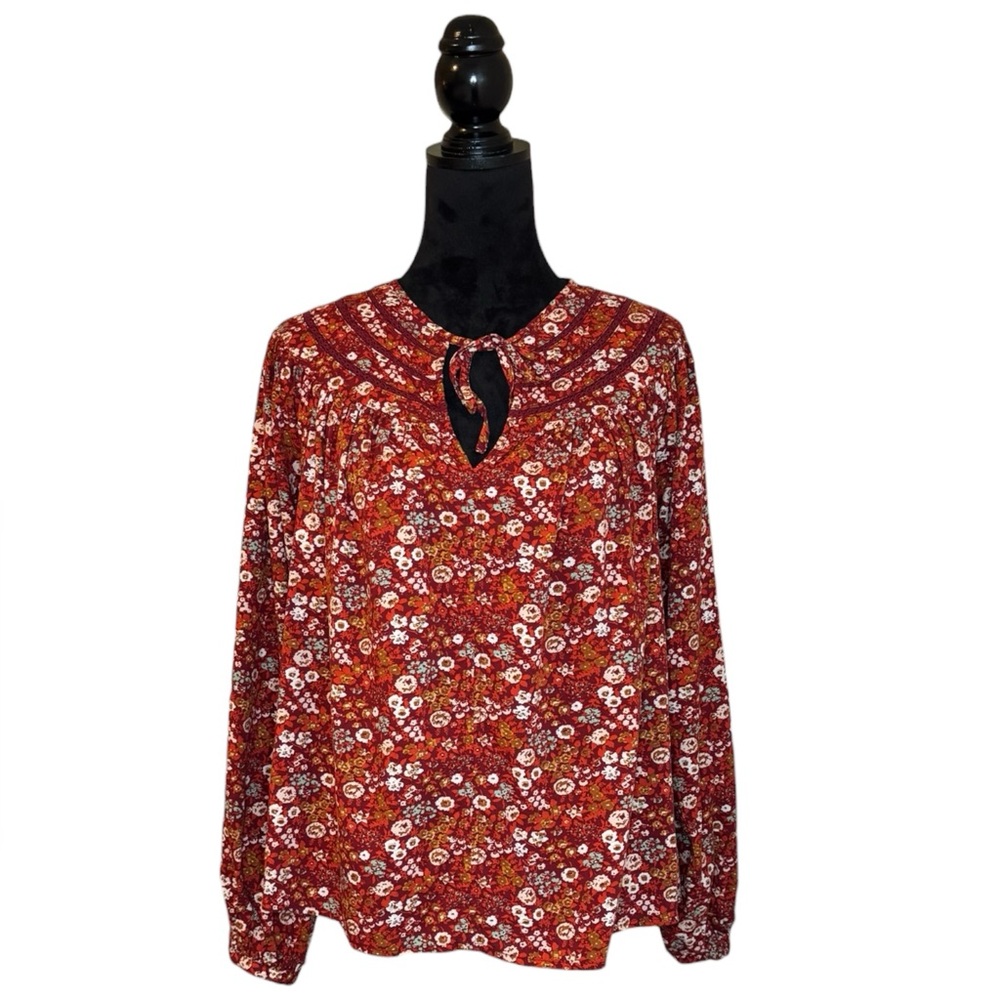 Universal Thread Shirt - Picture 3 of 9